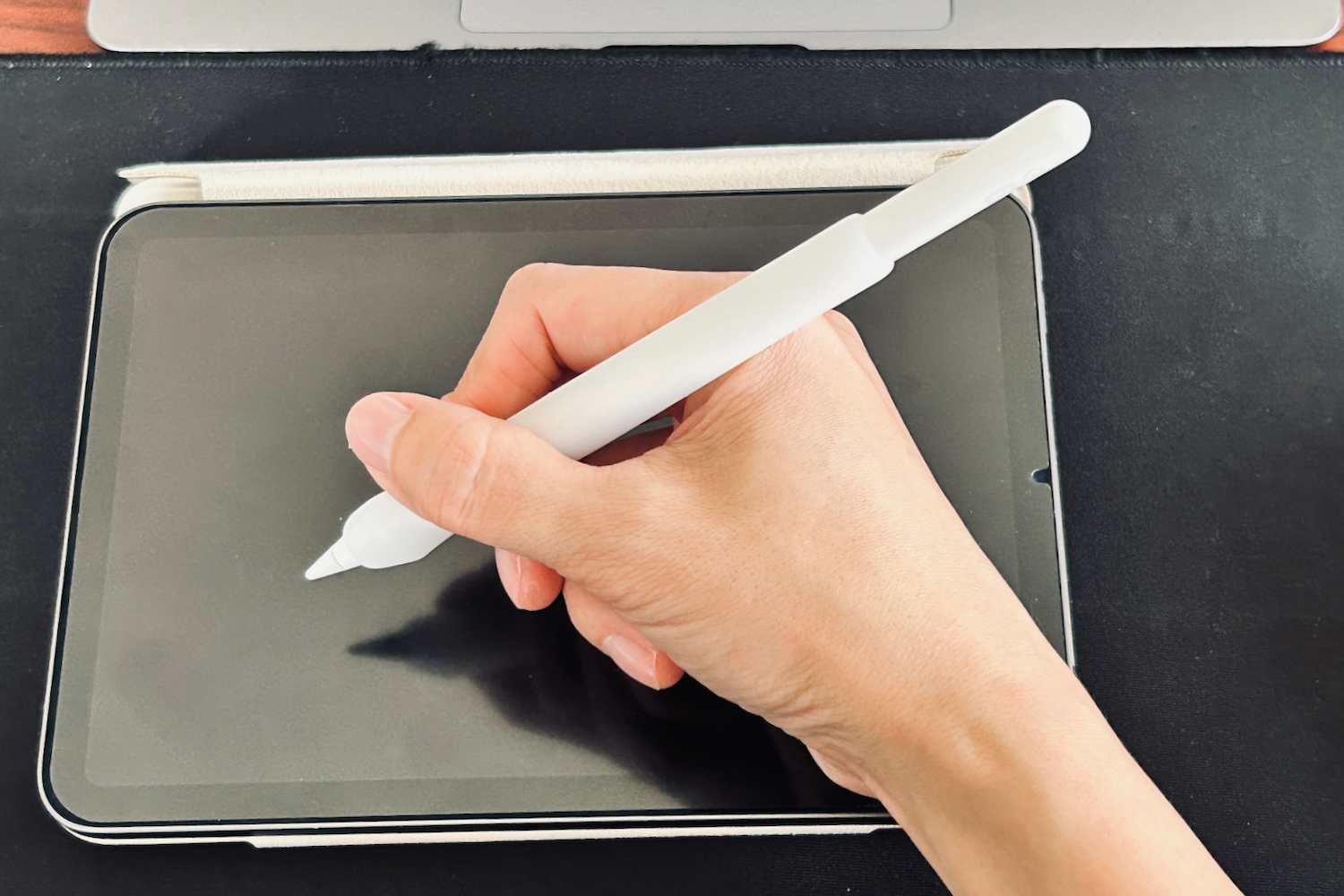 手書き好き必見！エレコムのカバーでApple Pencil第二世代の書き心地が