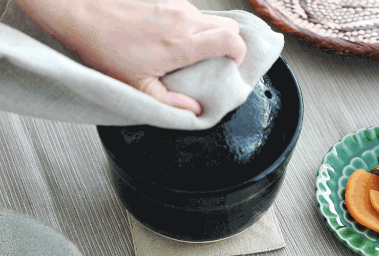 極上の土鍋ごはんをレンジで手軽にいかが？ 伝統工芸の伊賀焼から