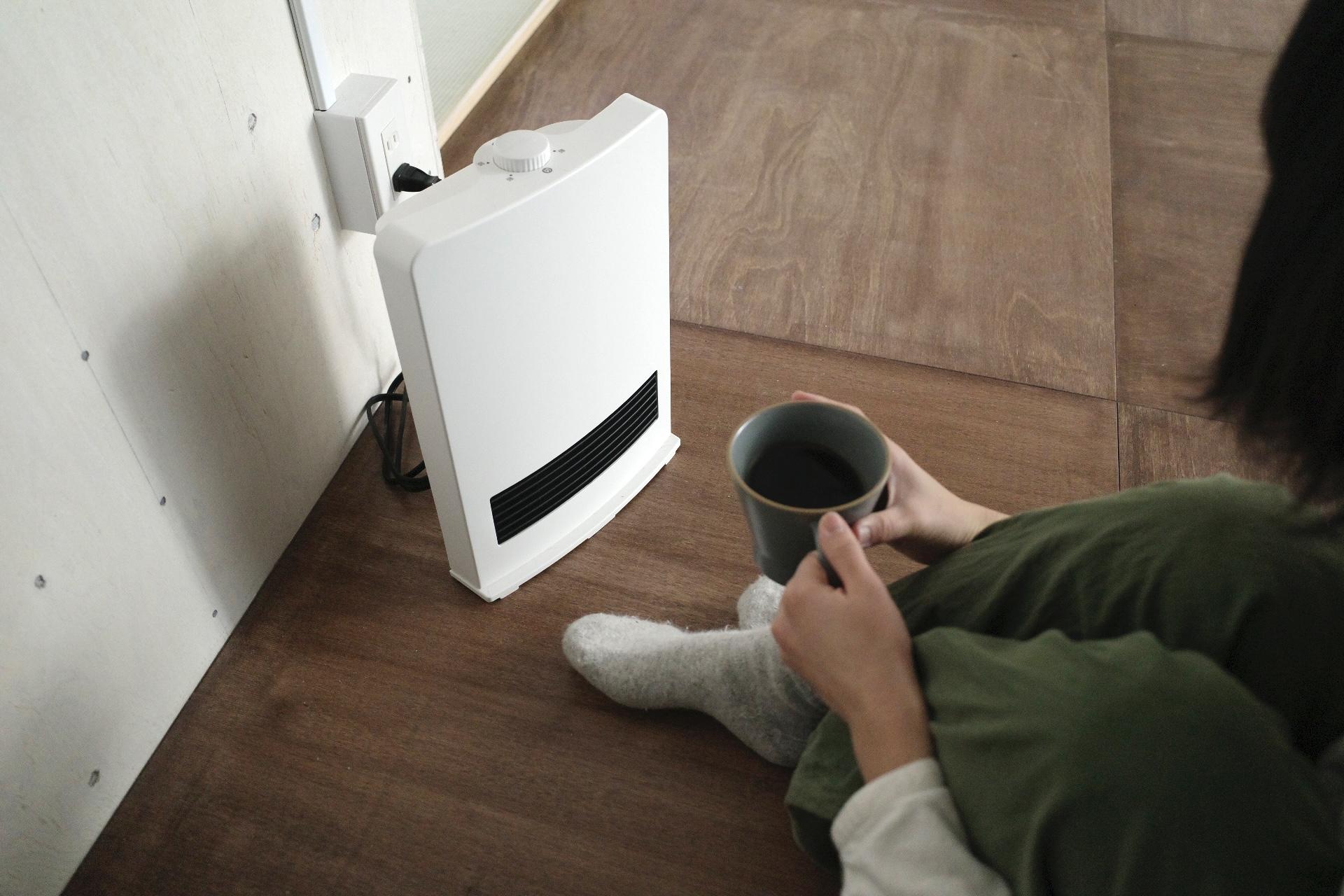 電源ONして約2秒で暖まる！山善のヒーターが脱衣所や帰宅後すぐに