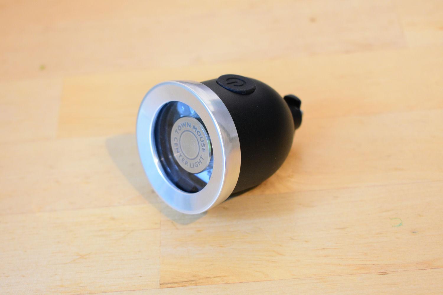 UK生まれの自転車用ライト。アルミボディが美しい「Center Light