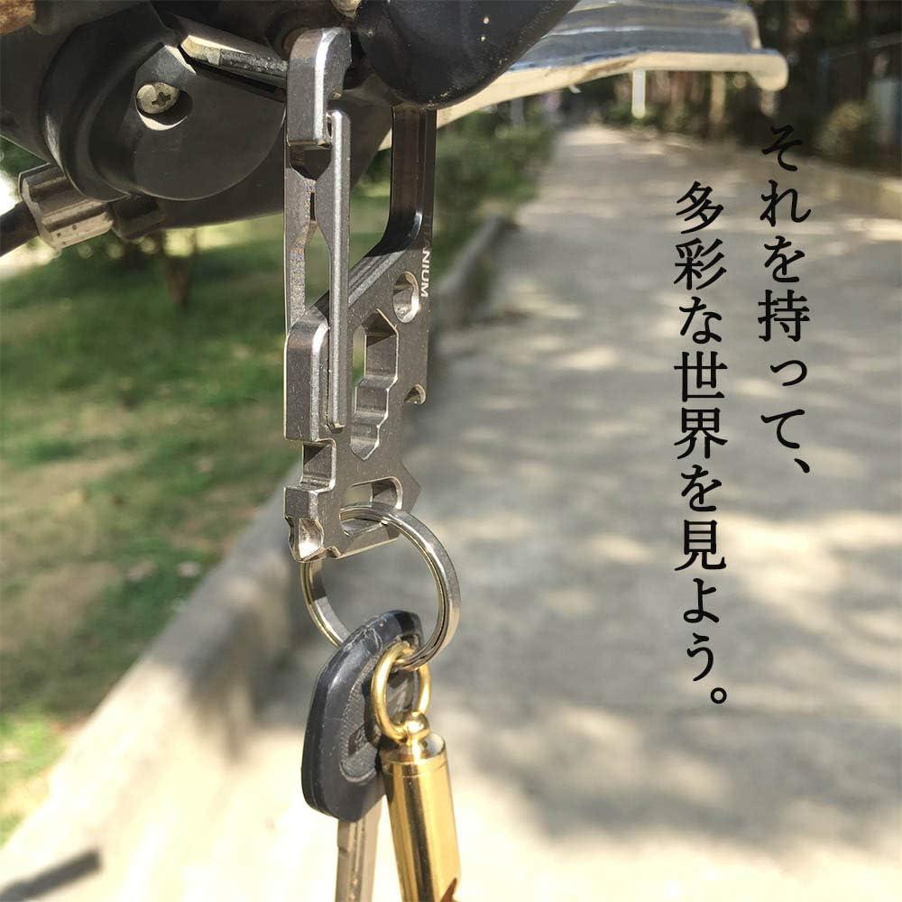 軽量で硬く、錆びにくいチタン合金製。6種のマルチツールとして使える