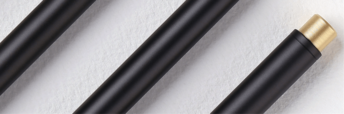 シンプル極まる1本。チタンをしっかり味わえるボールペン「TP1-V2」が