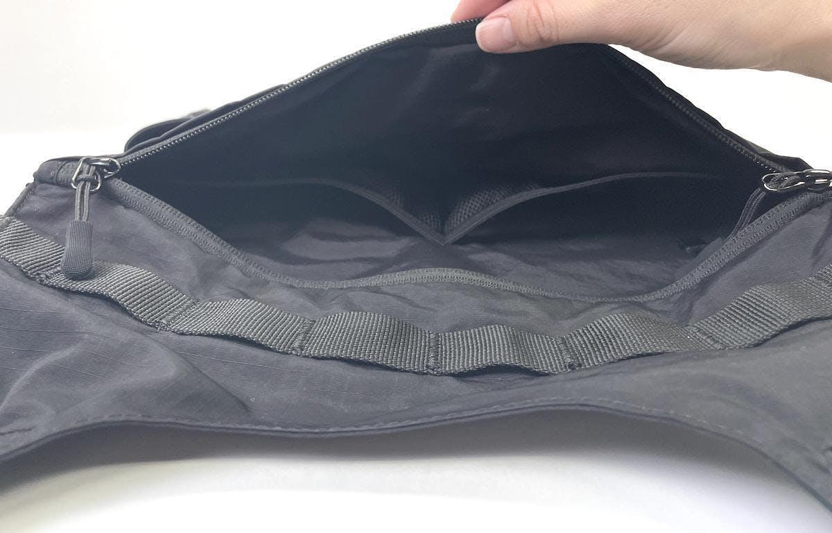 Hanging Storage Vest 別注machi-ya 無限のカスタマイズ性が遊び心をくすぐる。アウトドアベスト型の収納