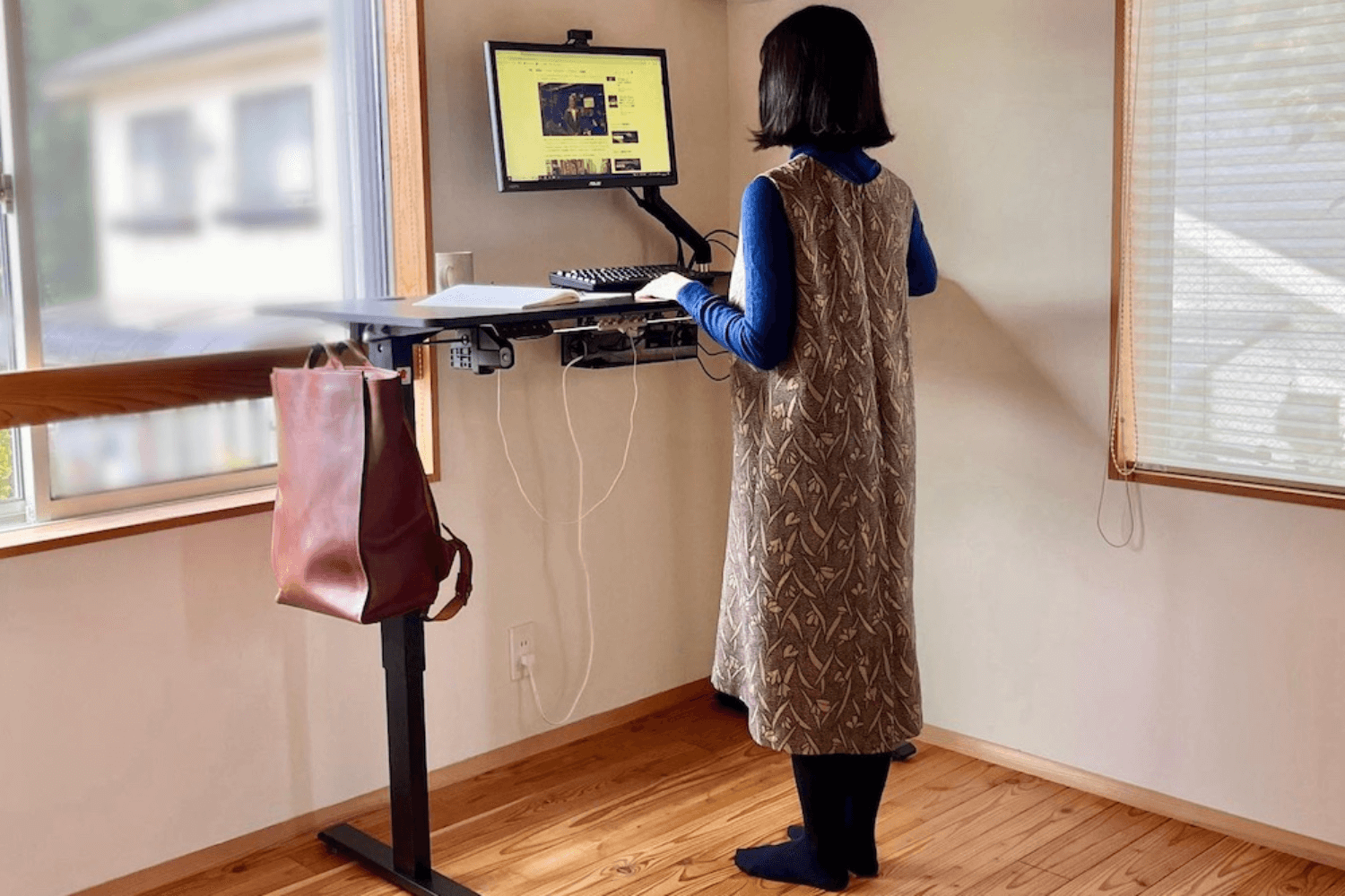 ちょうどいい電動昇降デスク」Amazonで見つけた | ライフハッカー