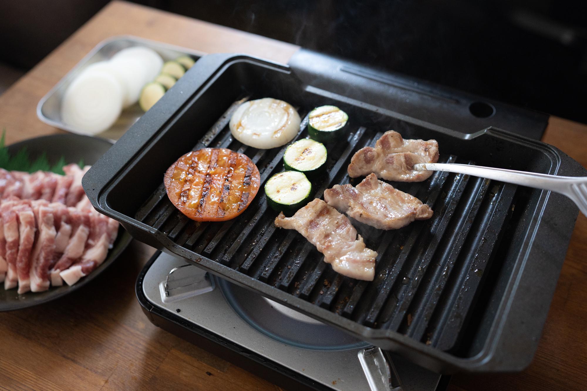 炭が無いのに炭火焼!? グリル調理を簡単にレベルアップできる