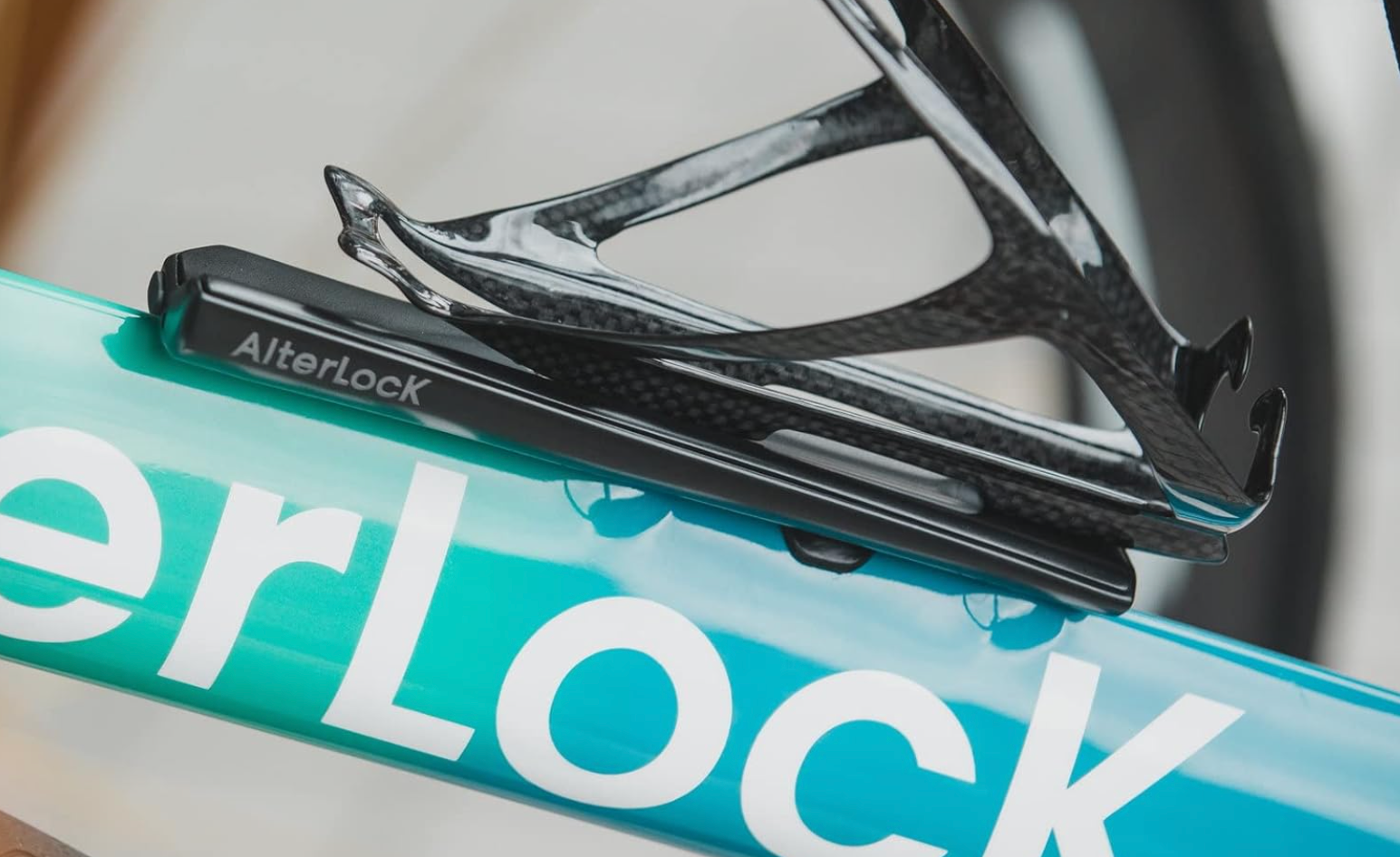 AlterLocK GPS盗難防止アラーム&追跡デバイス 未使用品（盗難