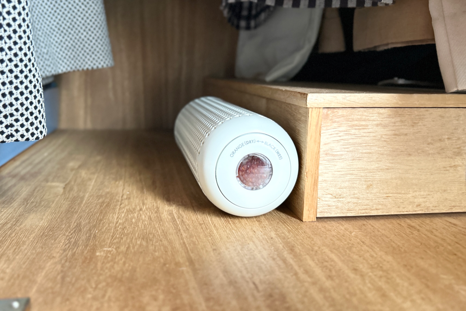 買い換えの手間とさよなら。繰り返し使えるリユース除湿機が便利