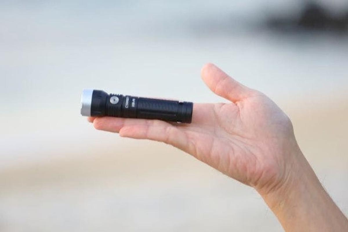 ❤4台セット❣超高輝度COBライト搭載＆航空アルミ合金製♪❤ガーデン