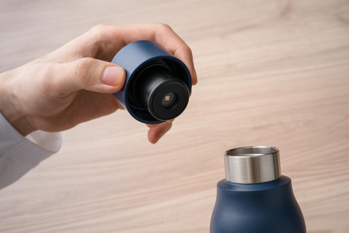 1万円超えの水筒って？高いのも納得できる「LARQ」のウォーターボトル 