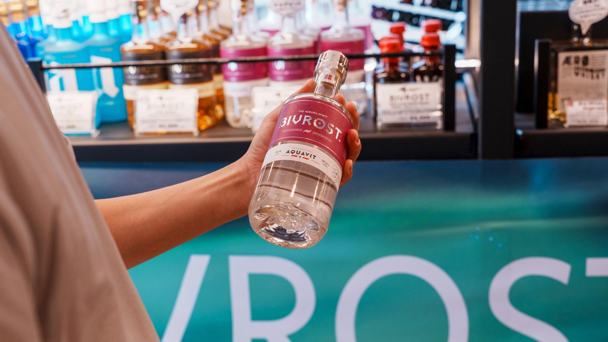 ウイスキーは試飲してから買いたいんだよなぁ」を叶えてくれるお店を