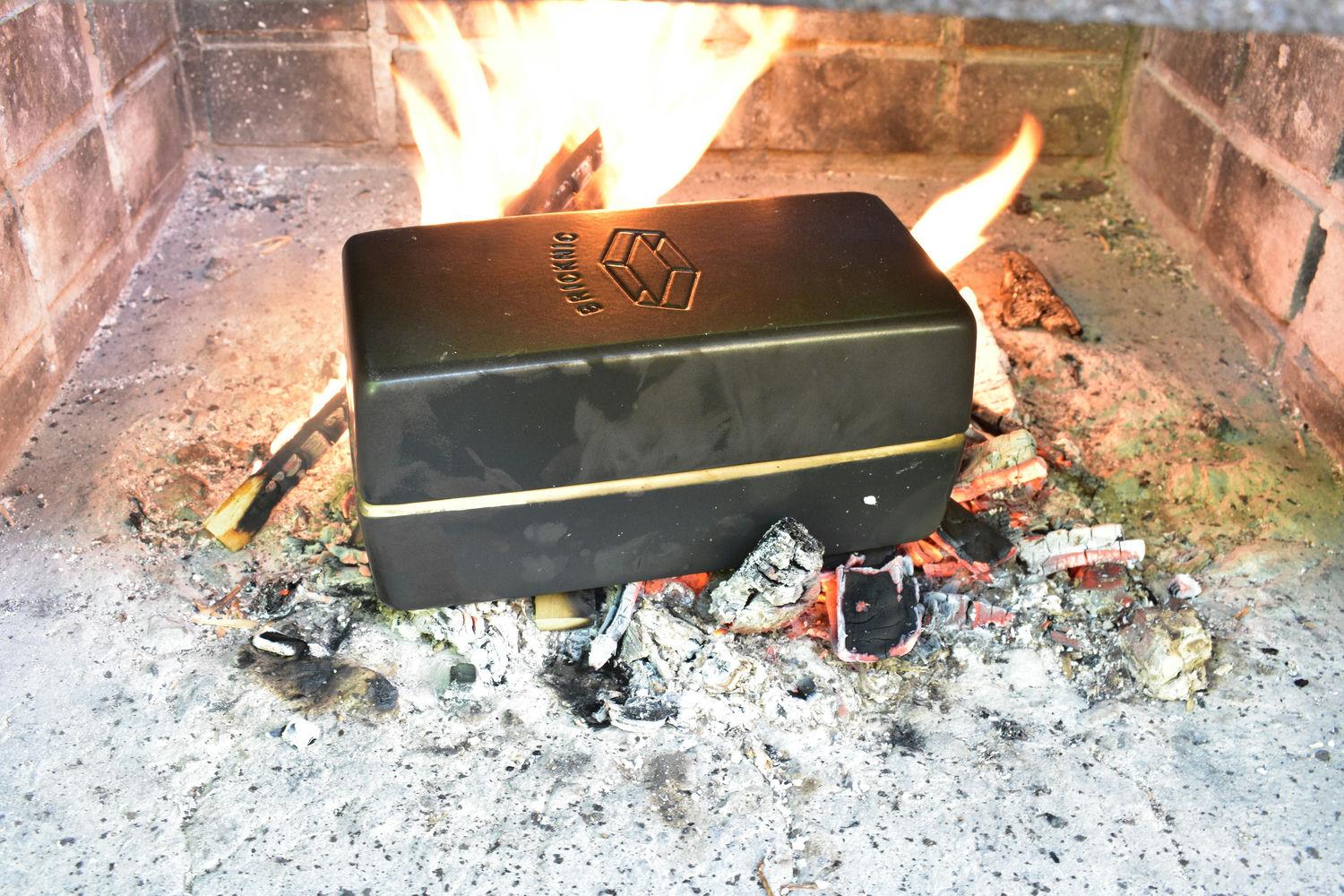 【魔法のレンガ】BRICKNIC BBQ用コンパクト石窯　新品　3セット 石窯料理が誰でも簡単に。新定番アウトドアギア「Bricknic」なら食材の