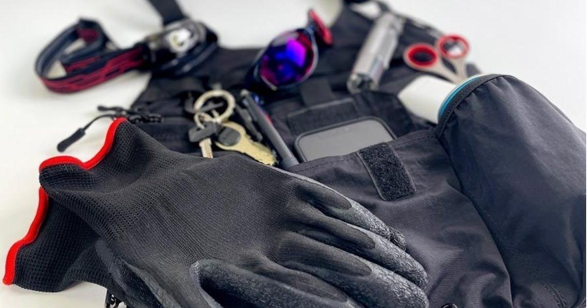 アウトドアの新必需品！ 首から下げるだけの「Hanging Storage Vest  