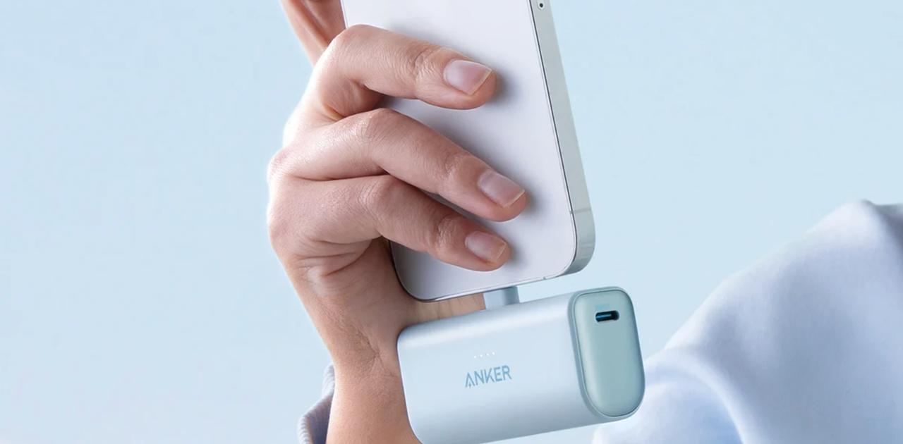 Ankerの小さいモバイルバッテリー、ケーブルいらずの充電＆挿しっぱなし操作がラクで助かるよ