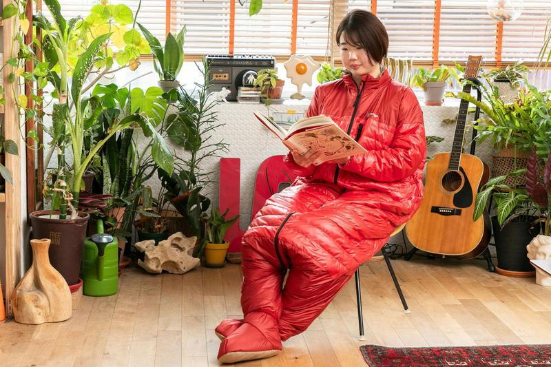 今年の冬に間に合う！ 大人気の着る寝袋「モモンガ」に持ち運びやすく