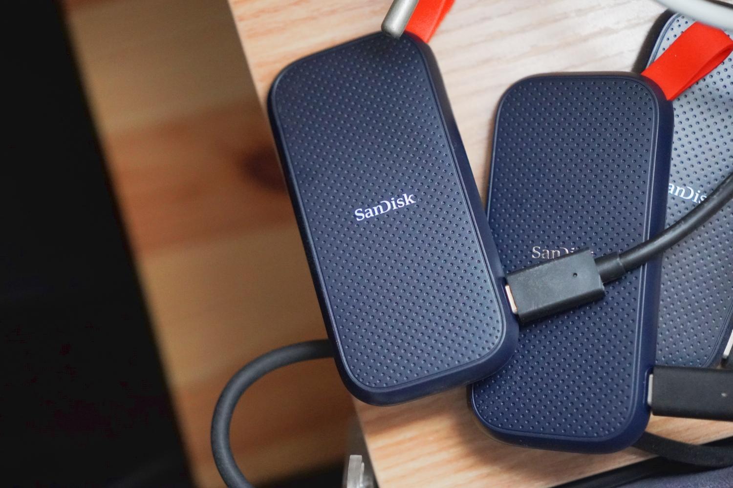 サンディスク　ポータブルSSD 2TB レンタル] SanDisk Extreme ポータブルSSD 2TB - サンディスク