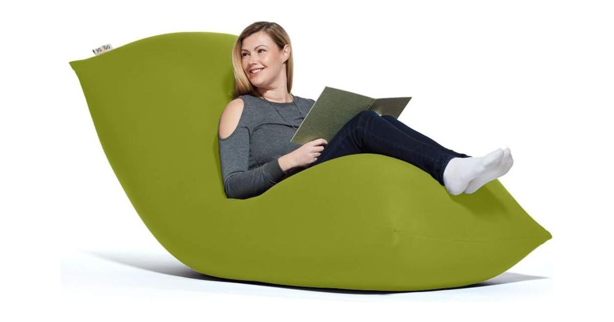 全身でくつろぐ。Yogibo Maxは170cmの巨大サイズでフィット感が違う