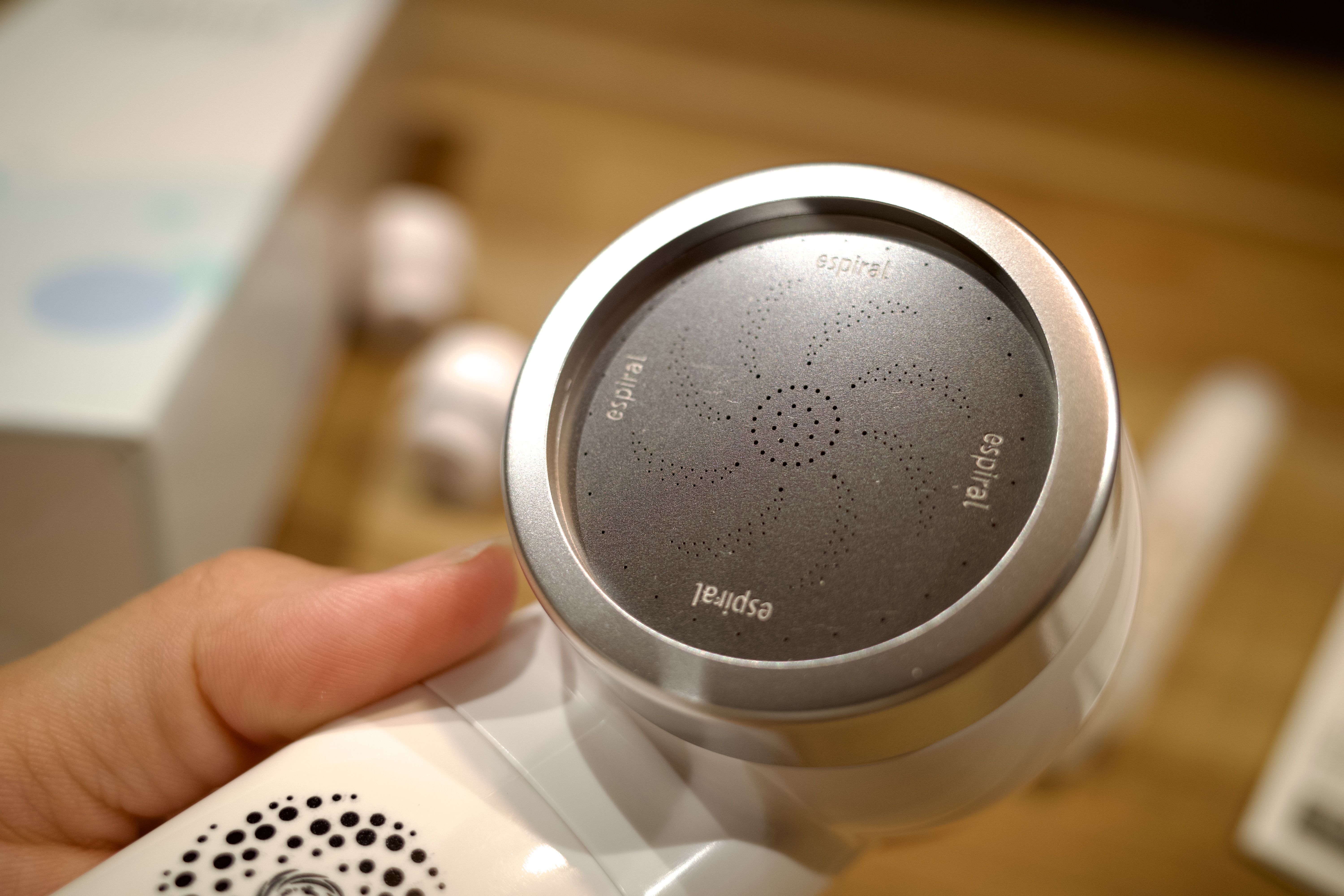 化粧水を浴びる”がコンセプト。シリカが溶出するナノバブルシャワー