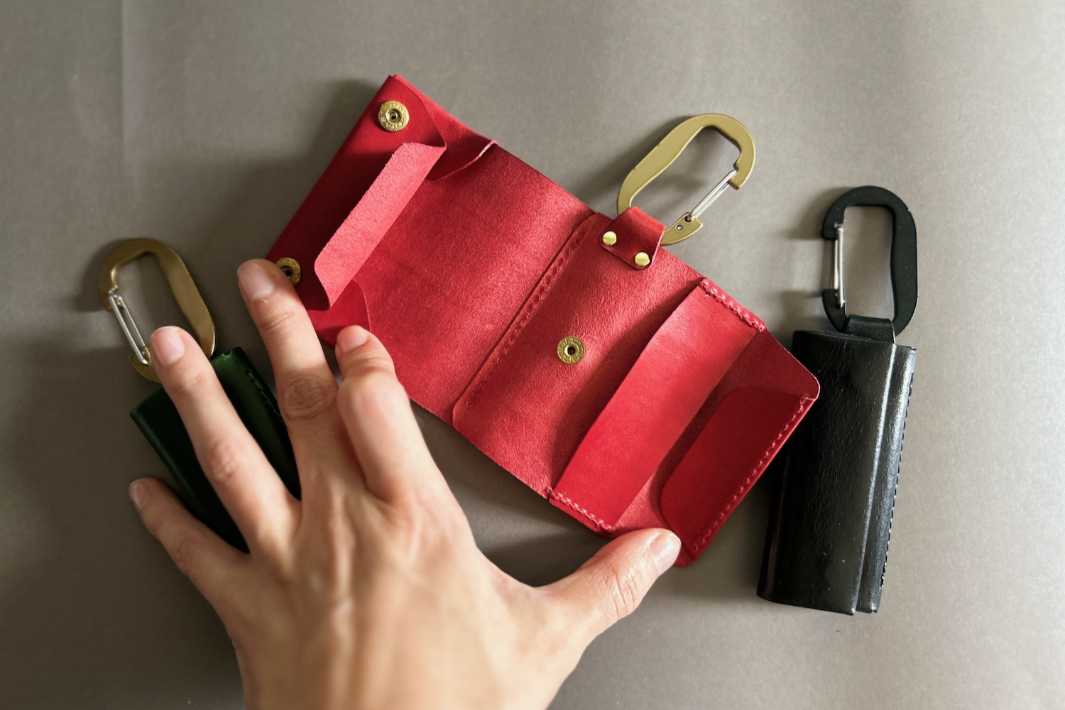 広げてびっくり！カラビナ付きで「キーホルダーにしか見えない」究極系