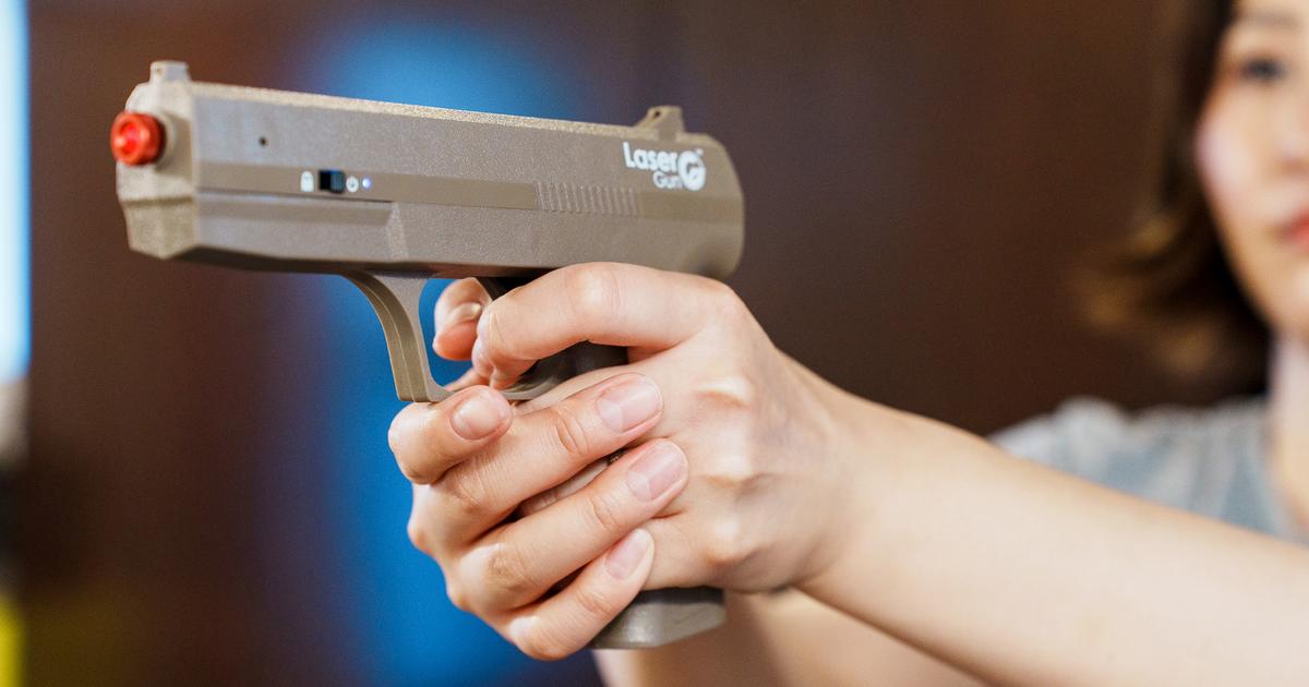 自宅で気軽に射撃練習。本格派レーザーシューティング「VariShot」が 