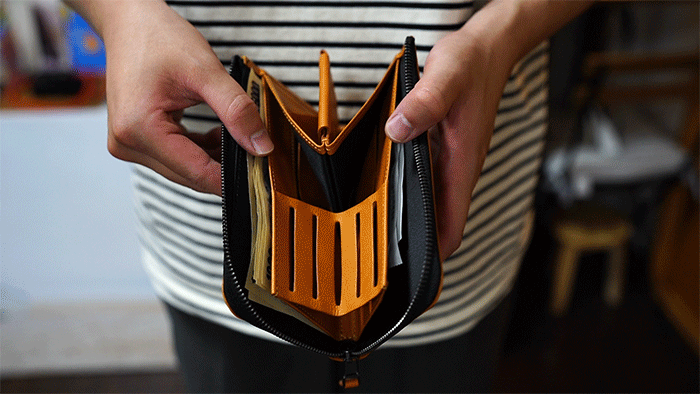 カードや領収書が多い人は必見！ 技アリギミック満載で大容量でも