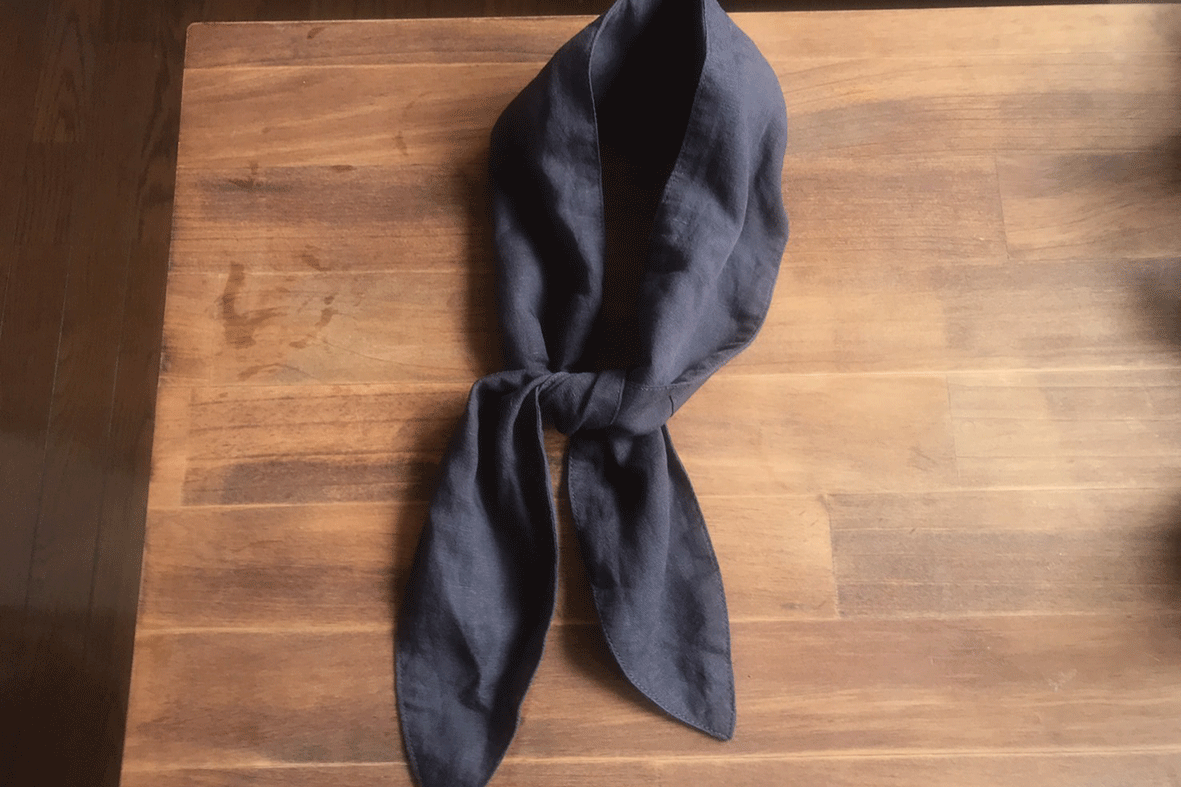 【完売】新品未使用　vakt.スカーフ　MUJI ネックリング外出時に洋服と似合わない」問題。正解は無印良品の