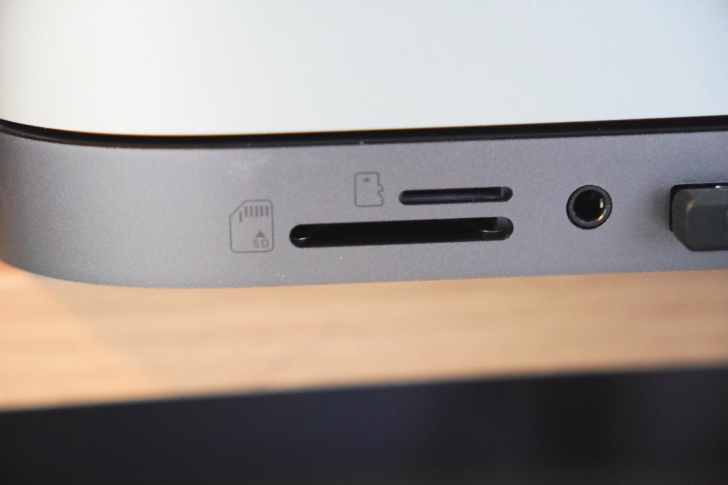 ごちゃつかずにUSBポートを増設！Mac miniとの相性抜群なSatechi USB