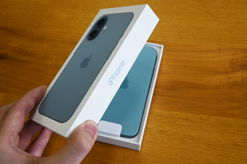 IPhone 16 本体 +箱 開封】iPhone 16を、アンボックス！ | ギズモード・ジャパン