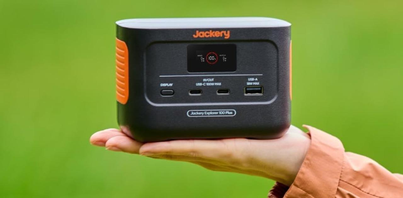 値下げ！ジャクリ700 ポータブル電源 （Jackery】超大容量194400mAh 