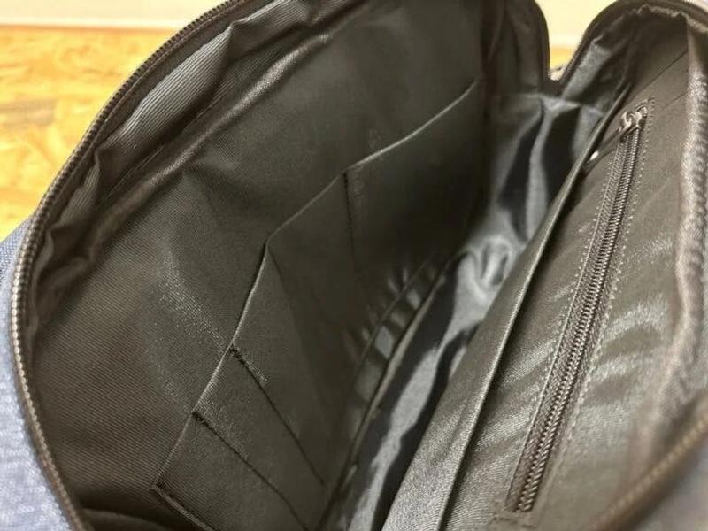 最小限の荷物で快適！iPadも入るショルダーバッグ「QUICK PACK 11