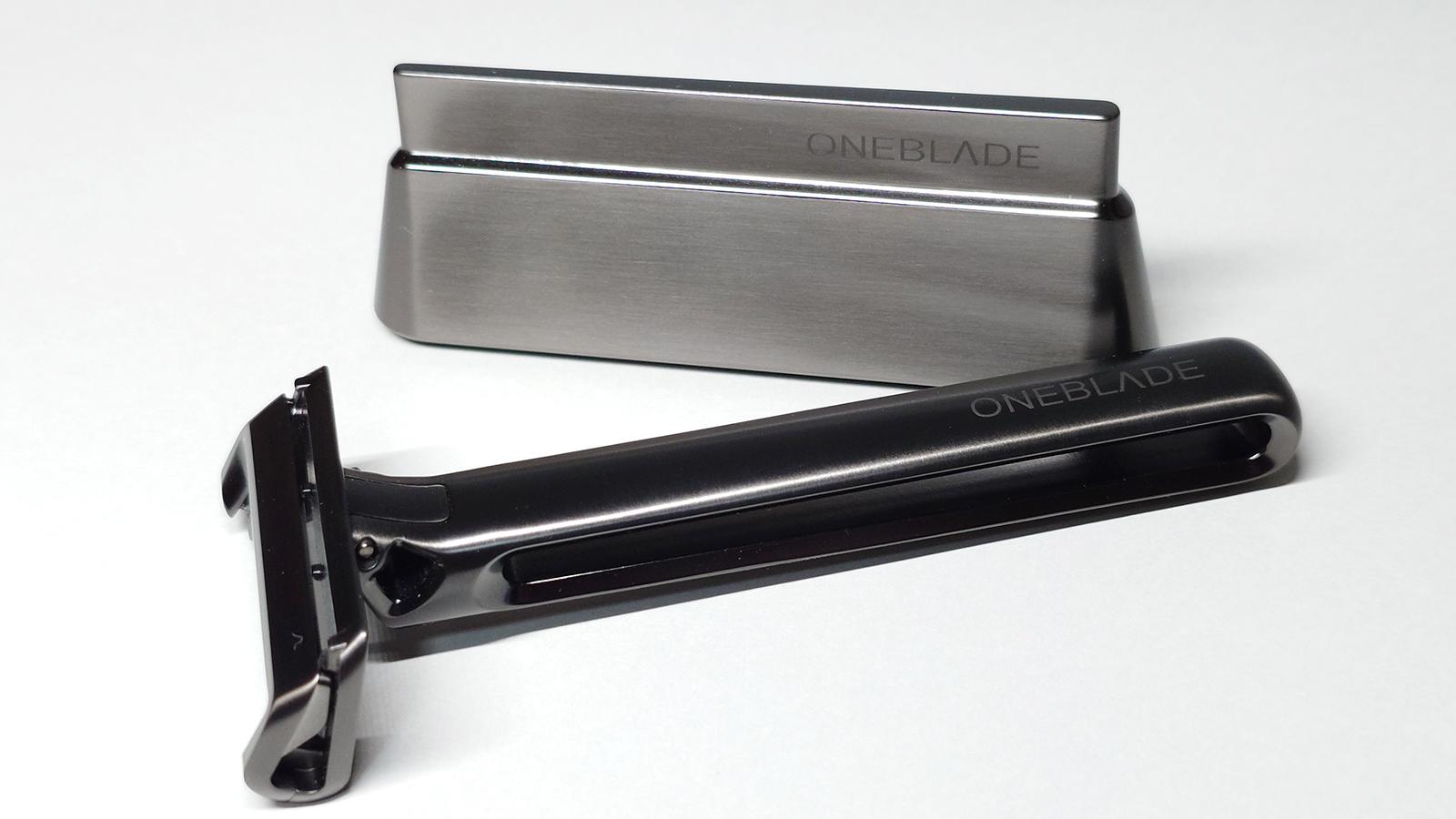 毎朝の髭剃りが楽しみになるほど。異次元の剃り心地の1枚刃シェーバー