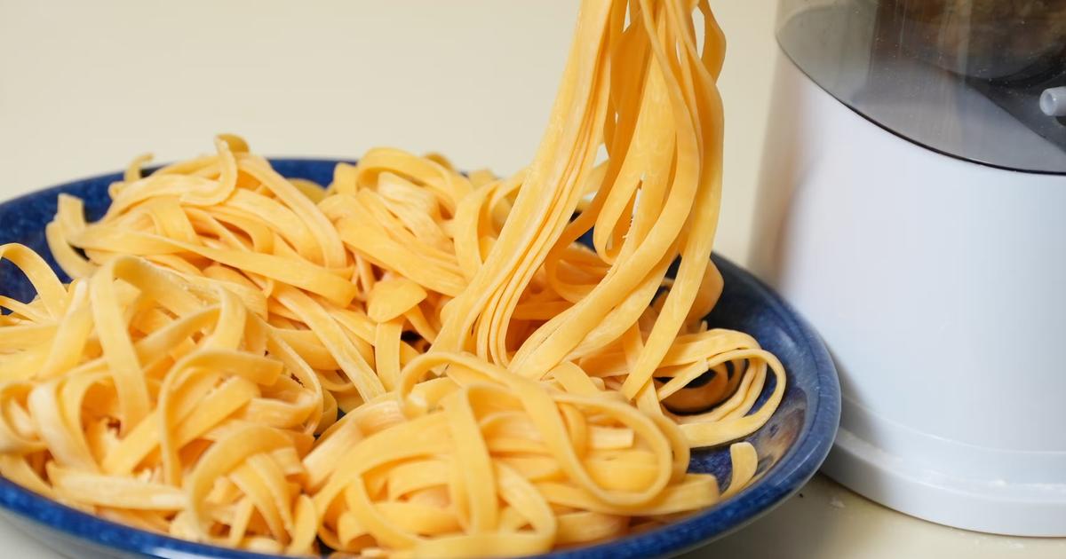 全自動生パスタメーカー EF-PM02 もっちもちの生パスタが10分で！1台で8種類のパスタが【全自動