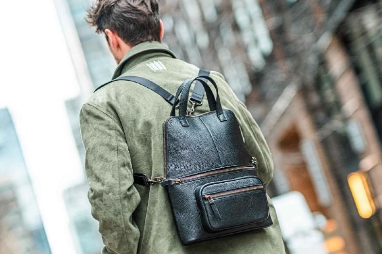 TPOに応じてハンドバッグやショルダーに変身。3WAYレザーリュックが