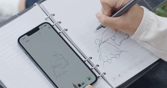 ノートがそのままデジタルデータに！ 手書き派にも助かる