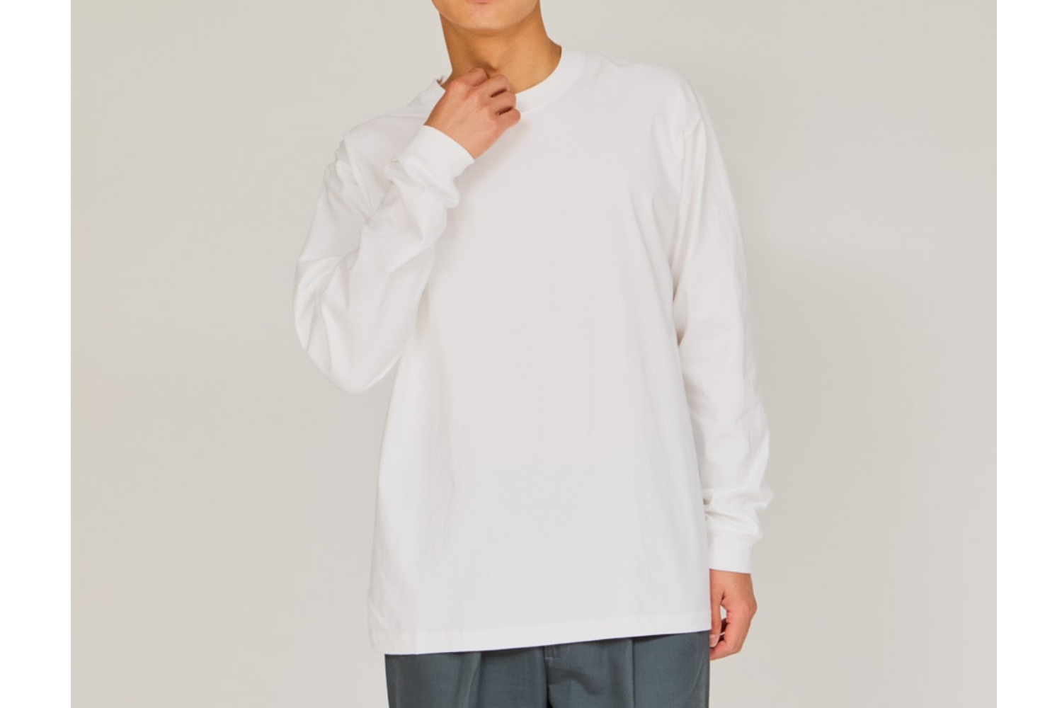 カジュアルを格上げ！ヘインズのBEEFY-T ロングスリーブTシャツが32