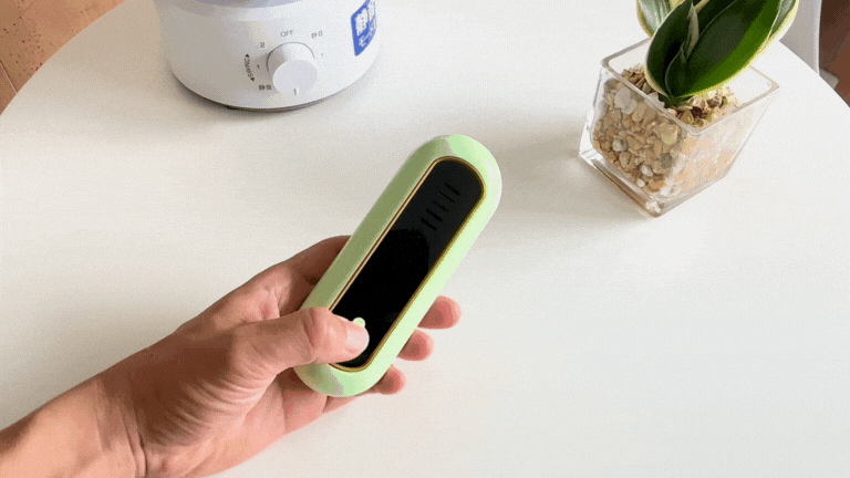 2時間の充電で30日間臭い知らず。オゾン脱臭機のプロジェクトが終了