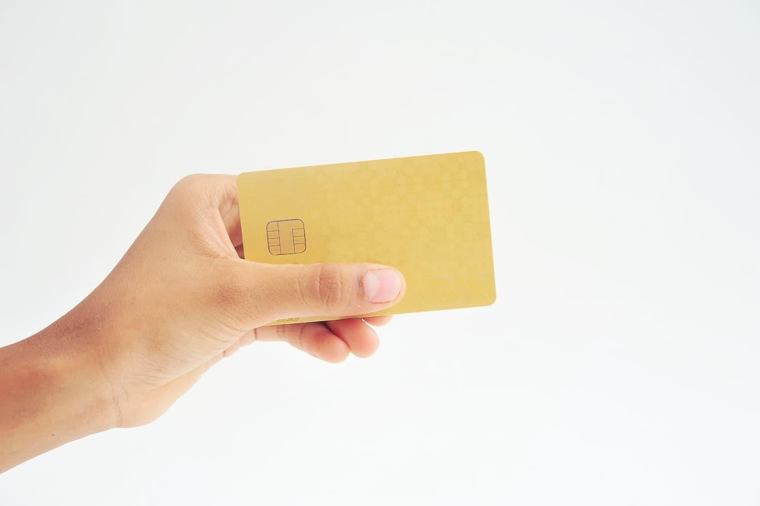 高還元率ゴールドカード6選｜40代必見「年会費実質無料」＆「得する