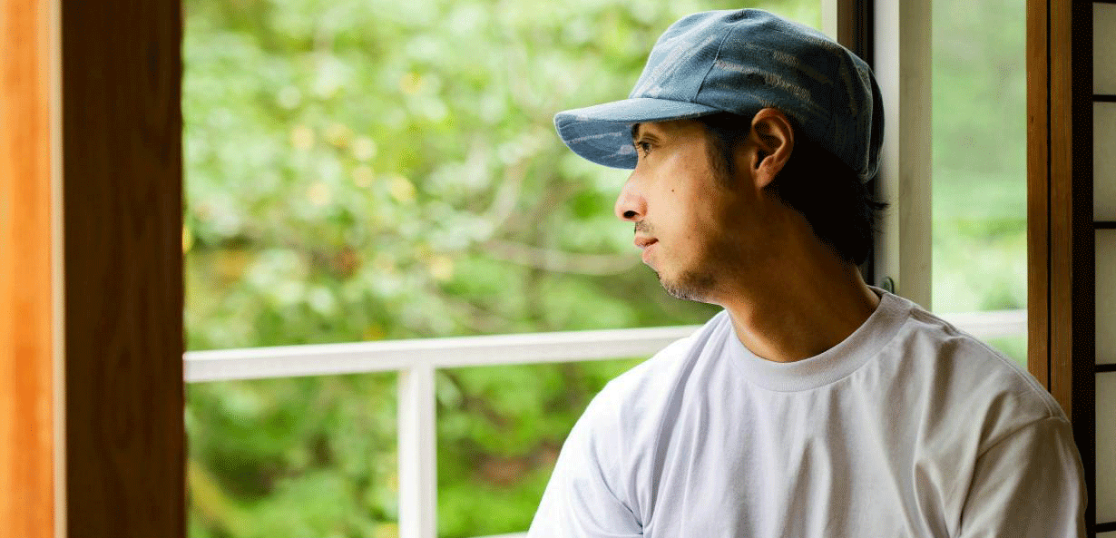 サッと被るだけで帽子巧者。日本人の骨格に合わせた人気シリーズ「J