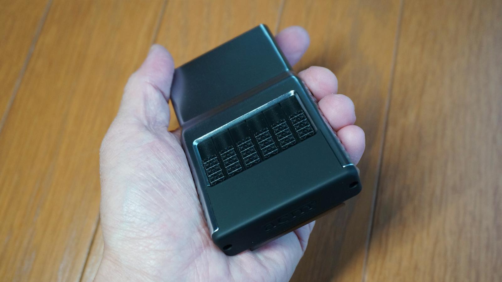 使いたいカードを1秒で取り出せた！ カードウォレットでキャッシュレス