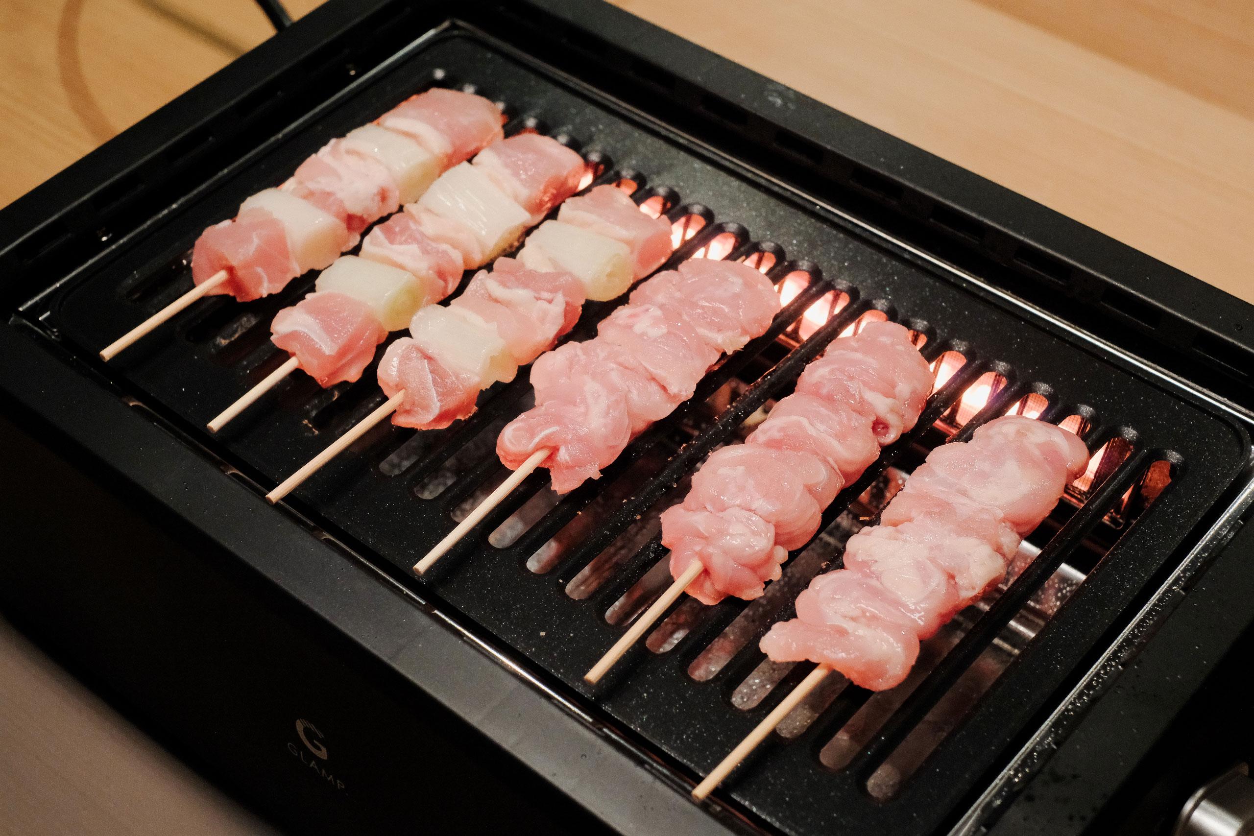 焼鳥グリル　 LPG対応 Amazon.co.jp : 焼き鳥グリル 焼鳥焼き器 焼き肉グリル 焼き鳥 卓上