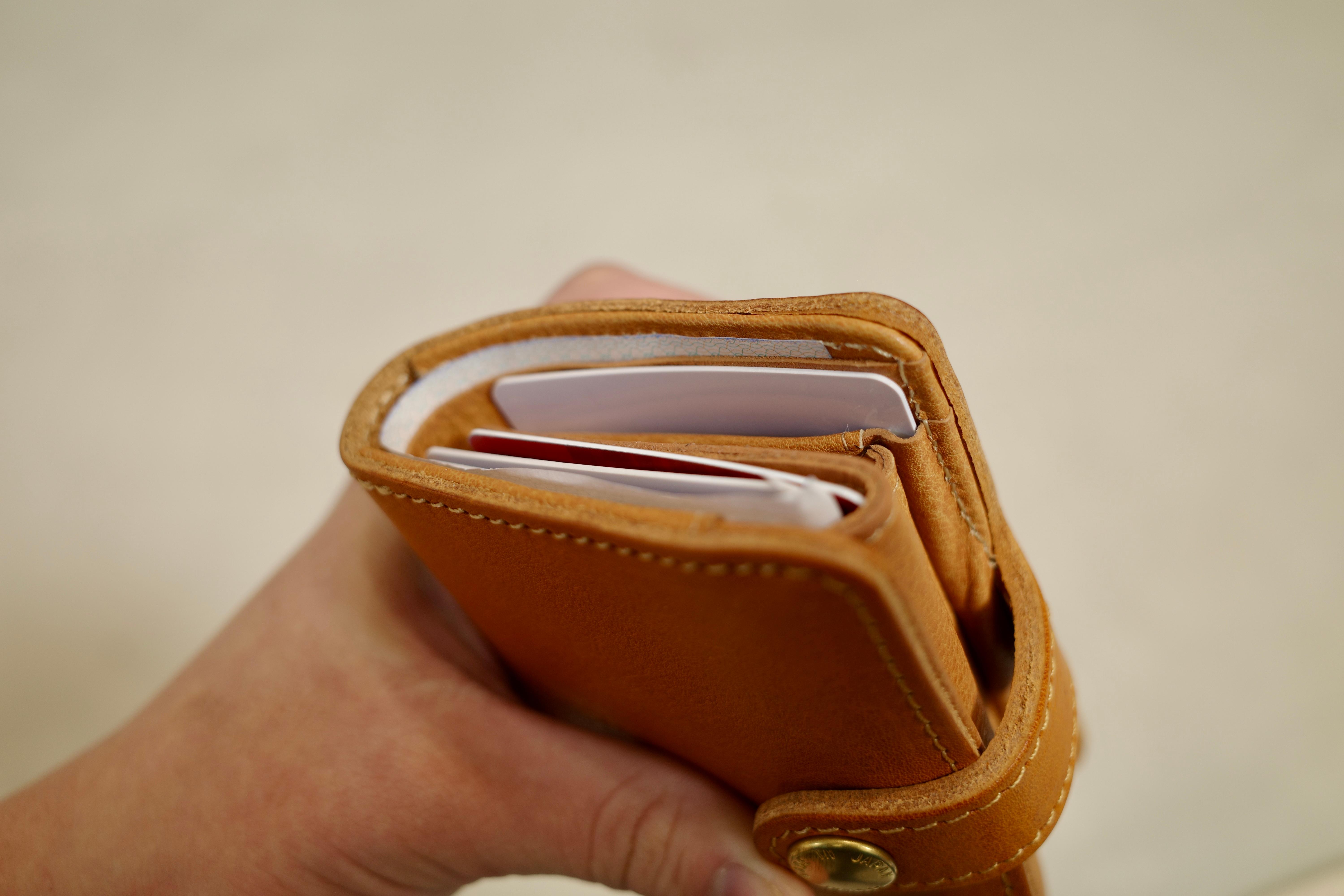 お財布に必要なのは「余裕」だった。財布メーカーが作ったコンパクト