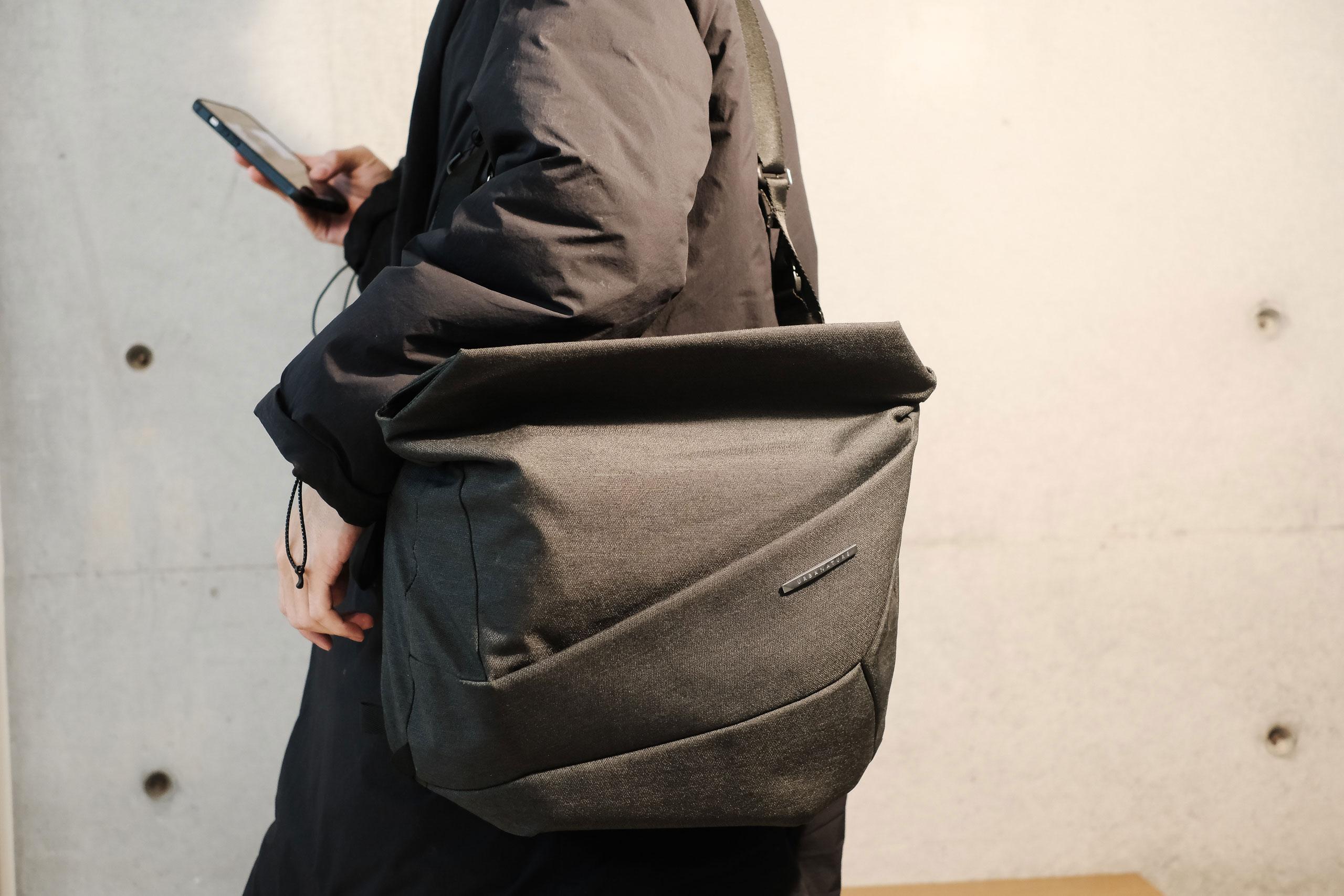 NIDD URBANATURE メッセンジャーバッグ ブラック NIDD URBANATURE メッセンジャーバッグ ブラック