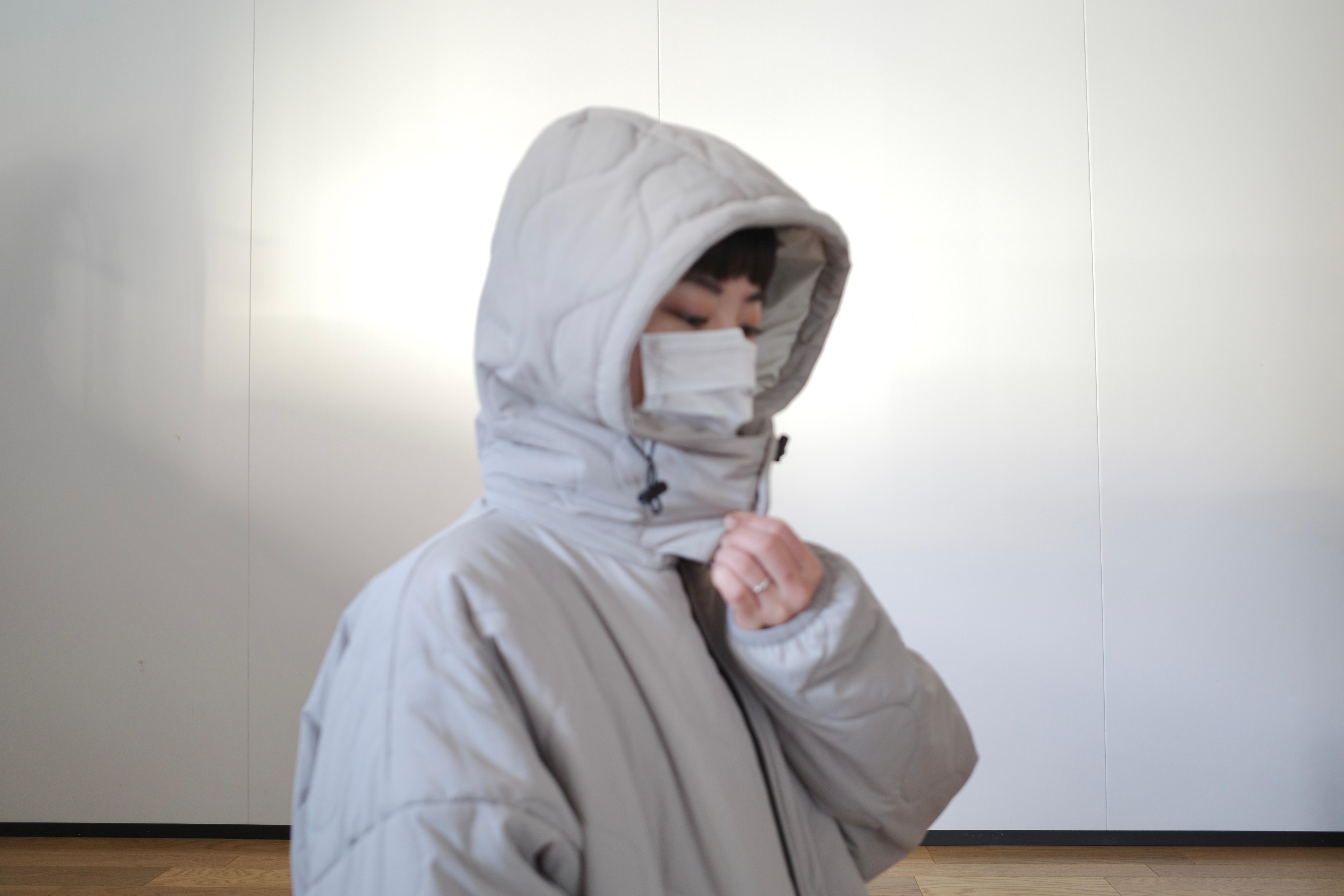 【新品未使用】着る寝袋 モモンガ・ライトグレー さらに動きやすくなっていた！ 着る寝袋「モモンガ」第3弾はまさに