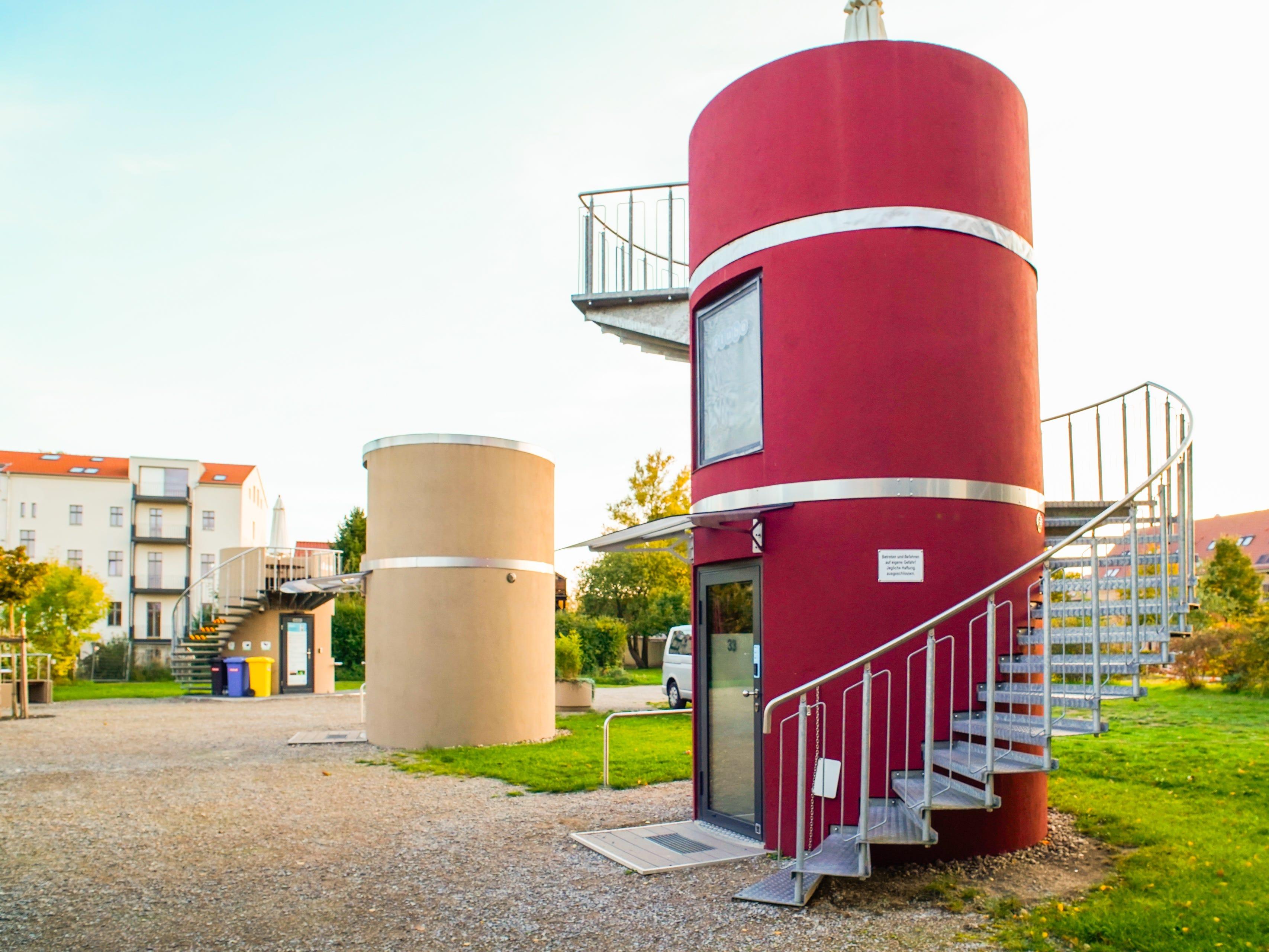 ドイツにある2階建てのタイニーホームに泊まってみた | Business 