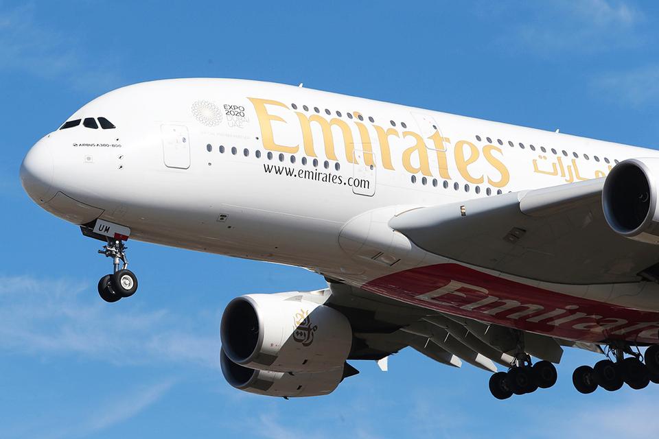 エミレーツ航空社長、生産終了「空飛ぶ宮殿」A380新型機の可能性を示唆 
