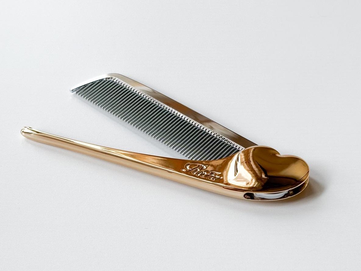 リファの「即完売」コーム。静電気を抑える＆高級感たっぷりの逸品