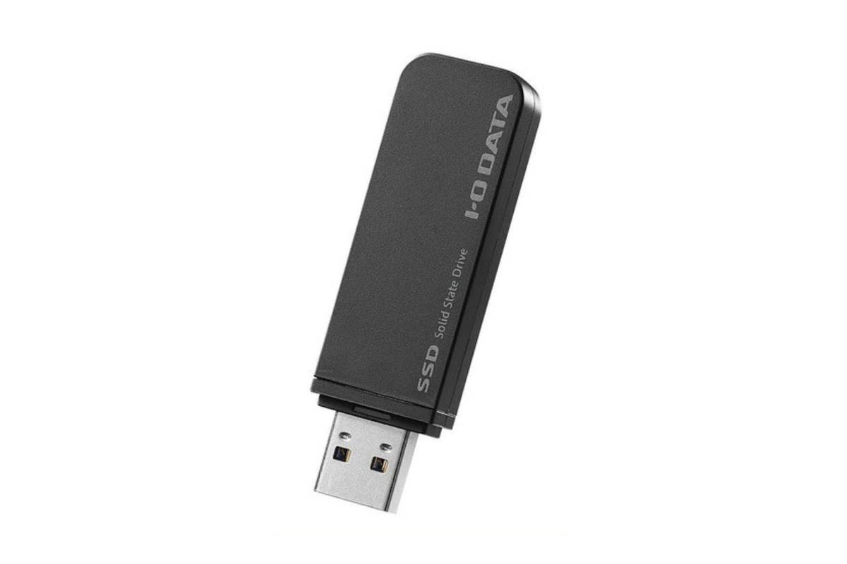 まるでUSBメモリみたいなスティック型SSD。1TBが「良い価格