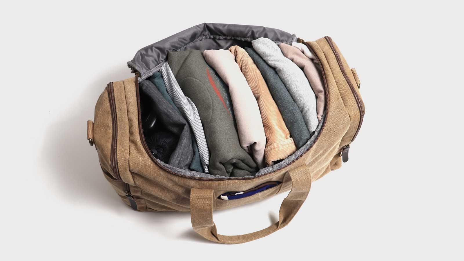 7ポケット完備のフルオープン式。BOX型帆布ボストンバッグで旅の達人に