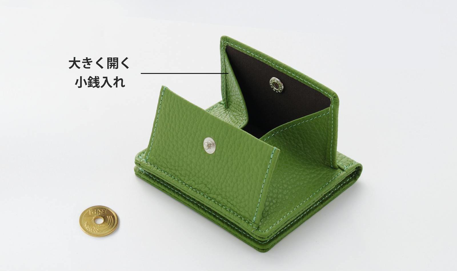 本革なのに30色から選べます！ サイズと収納のバランスがいいミニ