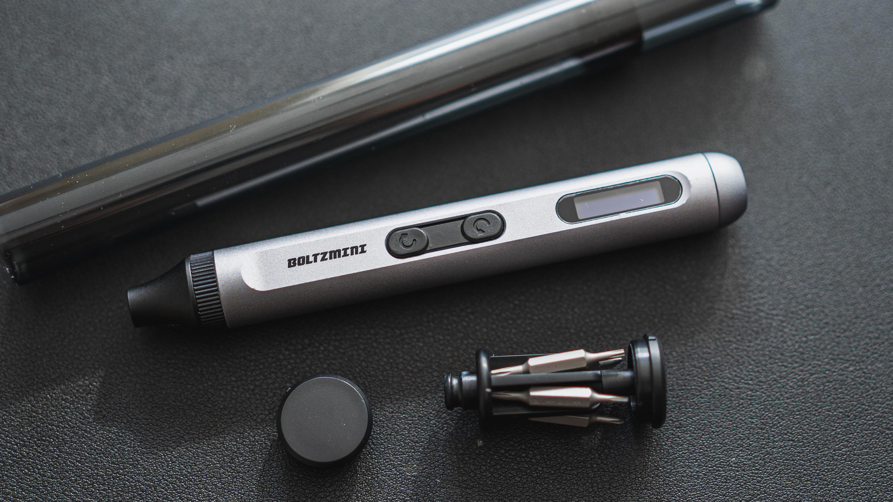バッグやペン立てに常備OK! 収納までしっかりコンパクトな電動 バッグやペン立てに常備OK! 収納までしっかりコンパクトな電動