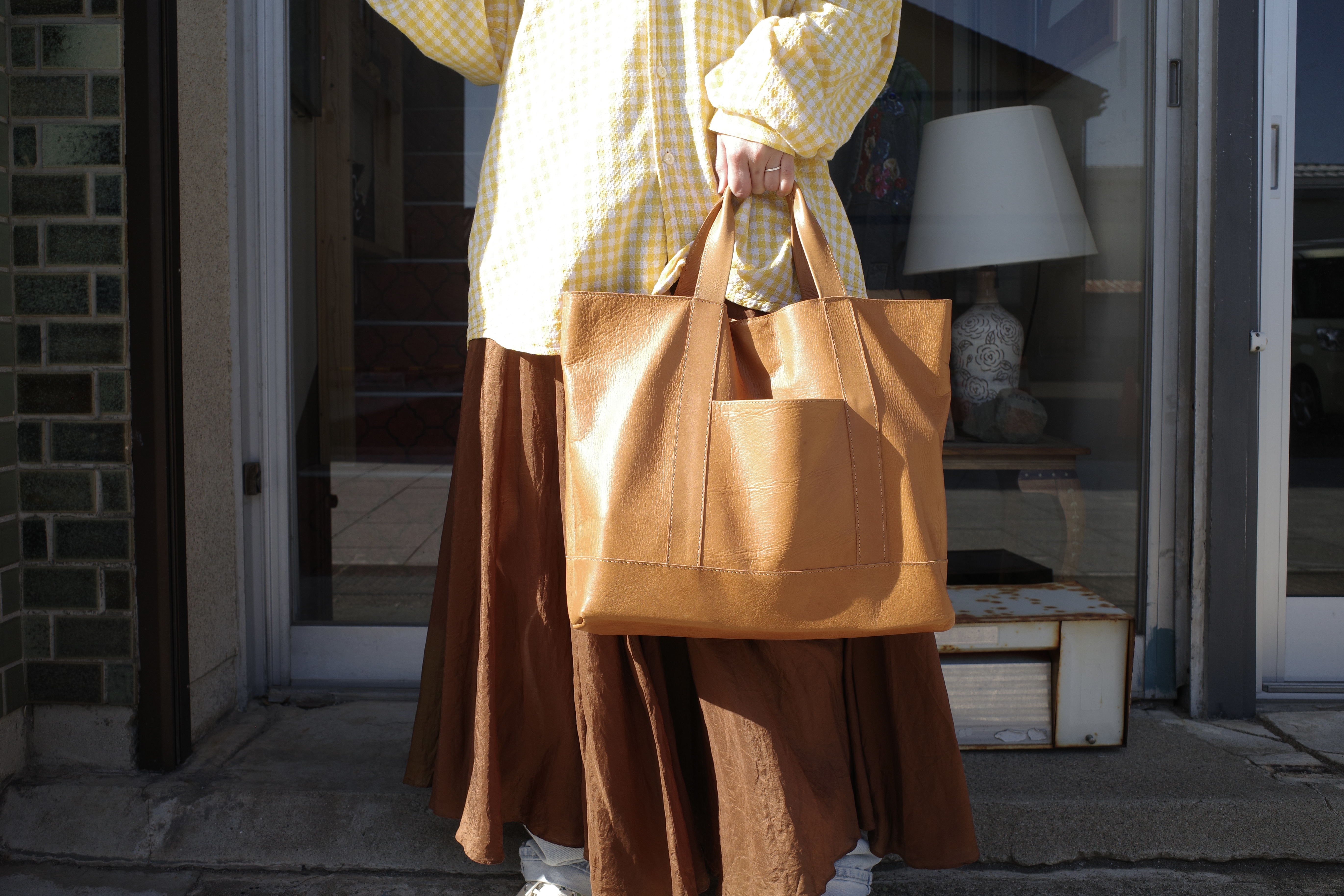 軽量かつ3WAY、なのにリーズナブル！この本革トートは毎日使える